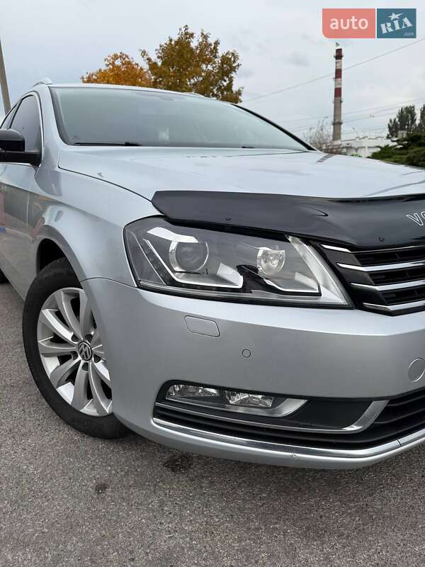Универсал Volkswagen Passat 2014 в Днепре
