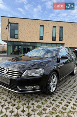 Универсал Volkswagen Passat 2014 в Хмельницком