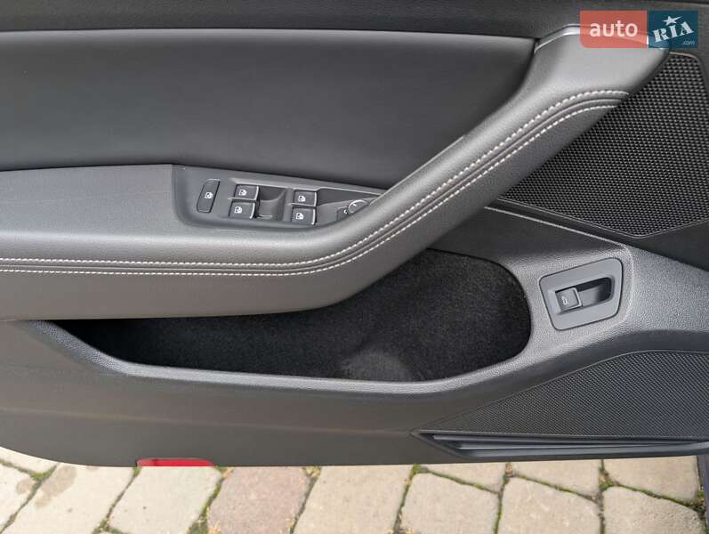 Универсал Volkswagen Passat 2018 в Киеве