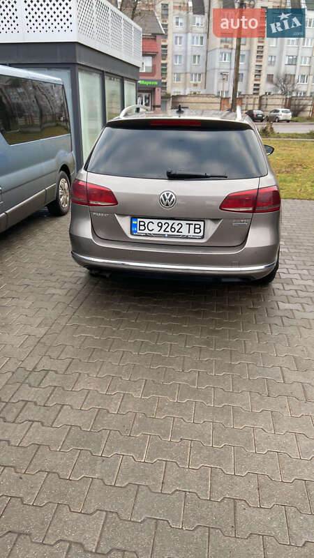 Універсал Volkswagen Passat 2011 в Шептицькому