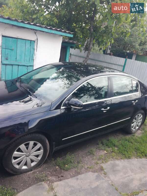 Седан Volkswagen Passat 2007 в Днепре