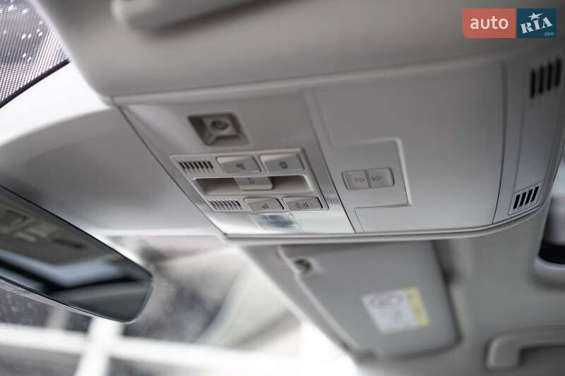 Универсал Volkswagen Passat 2018 в Зборове фото 33 Универсал Volkswagen Passat 2018 в Зборове