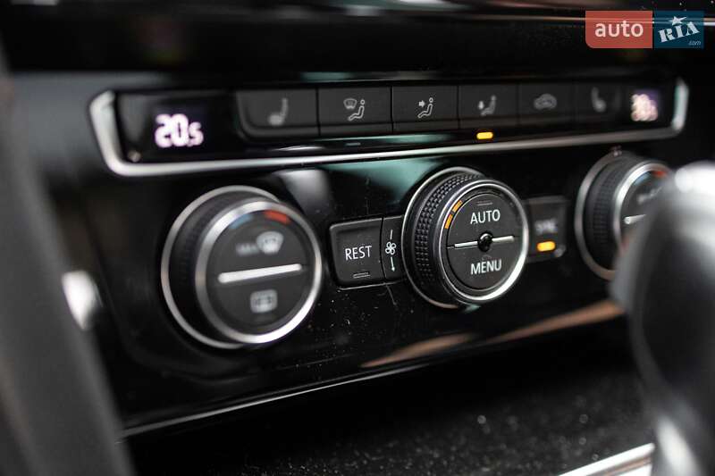 Универсал Volkswagen Passat 2018 в Зборове фото 43 Универсал Volkswagen Passat 2018 в Зборове