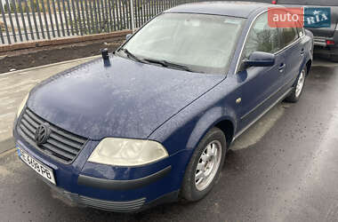 Седан Volkswagen Passat 2002 в Києві