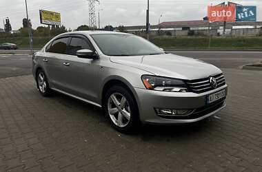 Седан Volkswagen Passat 2012 в Киеве