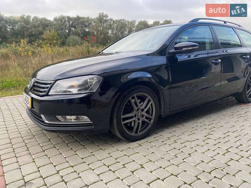 Універсал Volkswagen Passat 2013 в Тернополі