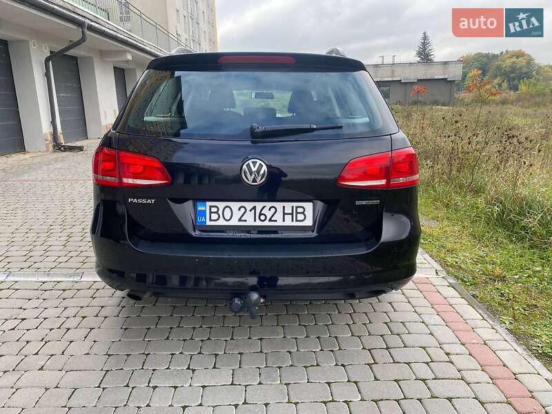 Універсал Volkswagen Passat 2013 в Тернополі
