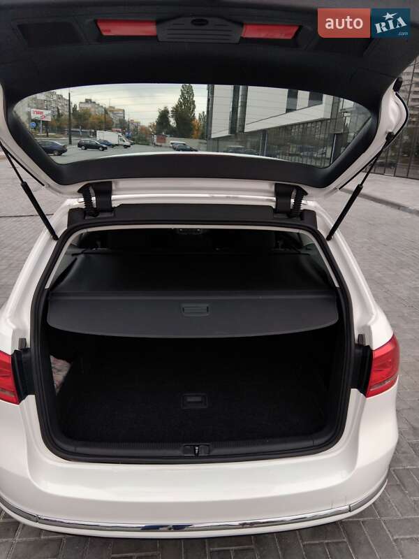 Універсал Volkswagen Passat 2012 в Дніпрі фото 17 Універсал Volkswagen Passat 2012 в Дніпрі