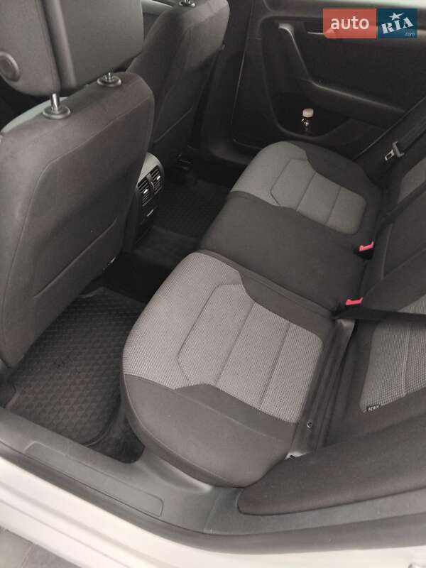 Універсал Volkswagen Passat 2012 в Дніпрі фото 31 Універсал Volkswagen Passat 2012 в Дніпрі