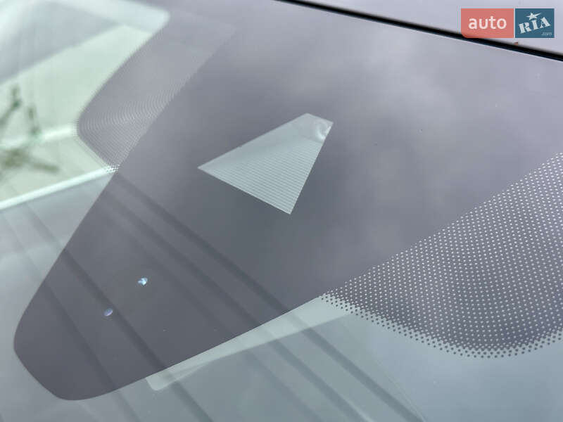 Универсал Volkswagen Passat 2020 в Киеве