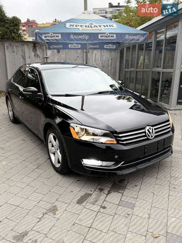 Седан Volkswagen Passat 2013 в Тернополі