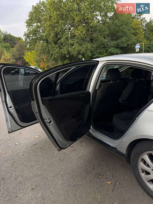 Седан Volkswagen Passat 2006 в Полтаве