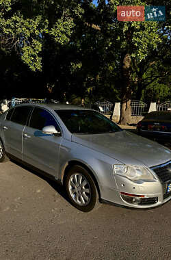 Седан Volkswagen Passat 2006 в Полтаве