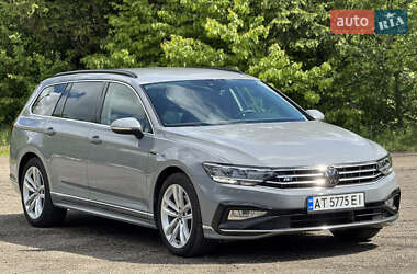 Универсал Volkswagen Passat 2023 в Долине