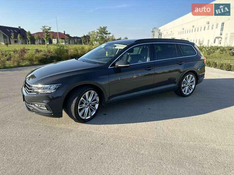 Универсал Volkswagen Passat 2021 в Коростене