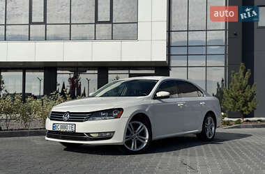 Седан Volkswagen Passat 2014 в Львові