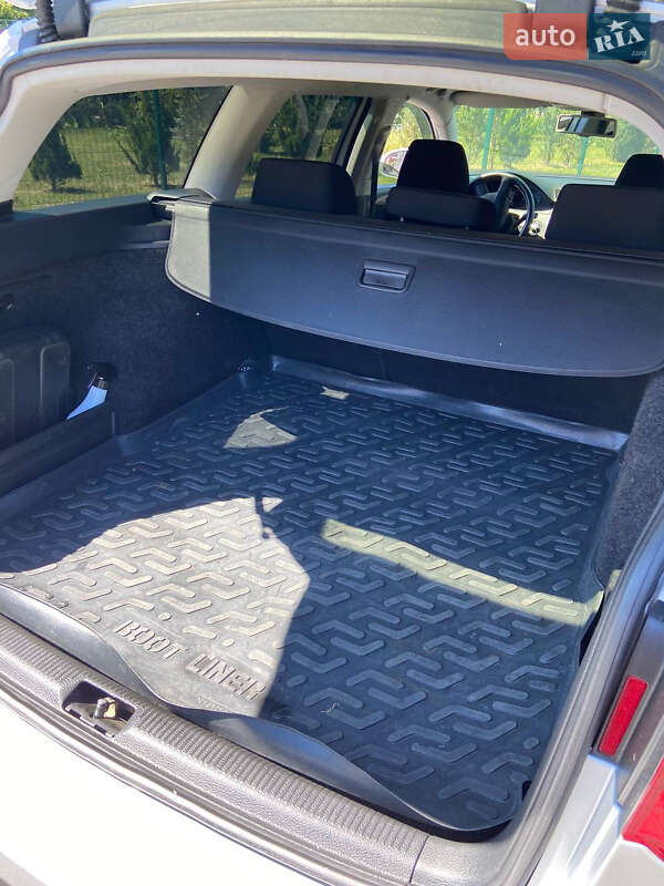 Універсал Volkswagen Passat 2010 в Вінниці