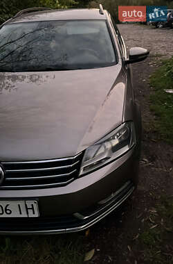 Volkswagen Passat 2011