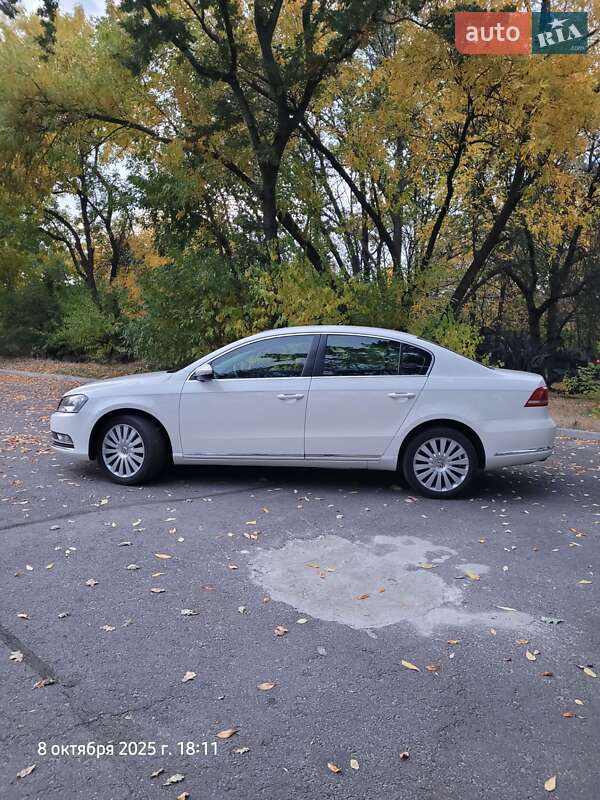 Седан Volkswagen Passat 2014 в Запорожье