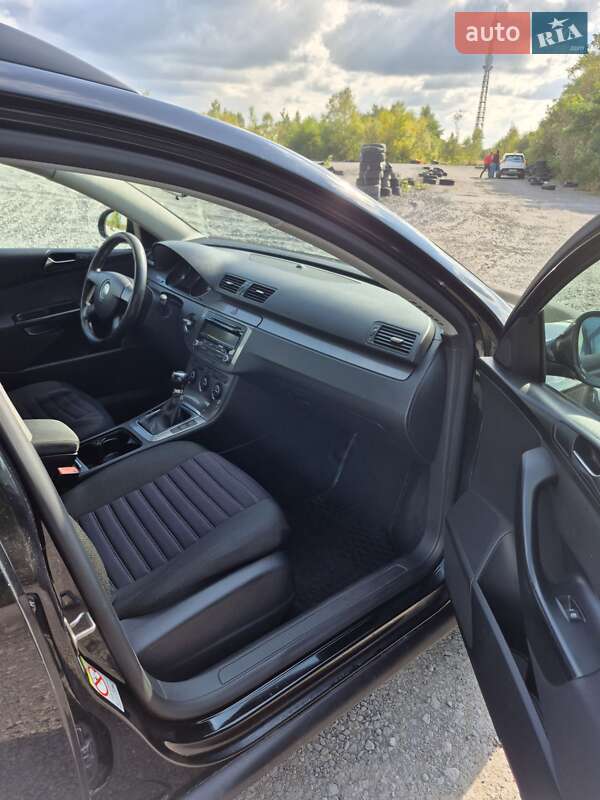 Универсал Volkswagen Passat 2009 в Львове