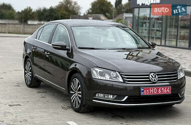 Седан Volkswagen Passat 2014 в 