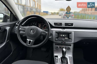 Седан Volkswagen Passat 2014 в 