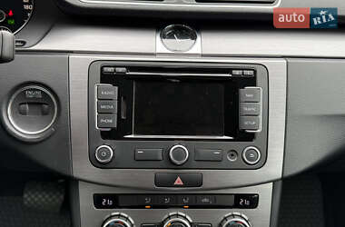 Седан Volkswagen Passat 2014 в 