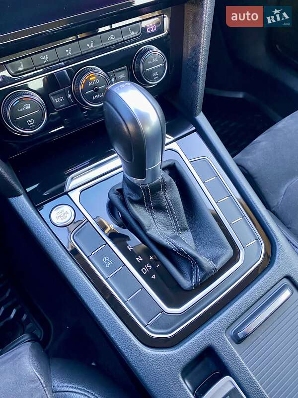 Седан Volkswagen Passat 2015 в Черноморске