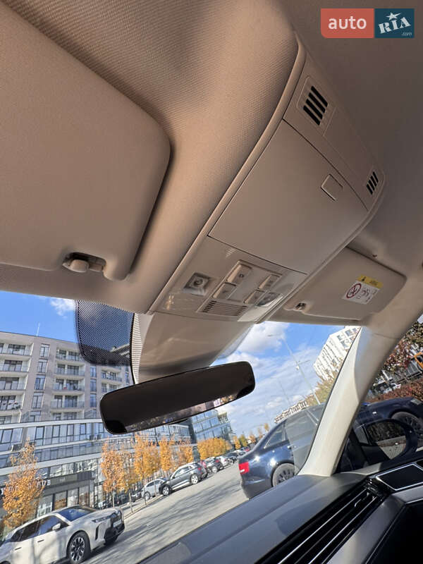 Седан Volkswagen Passat 2017 в Ужгороді