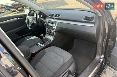 Универсал Volkswagen Passat 2011 в 