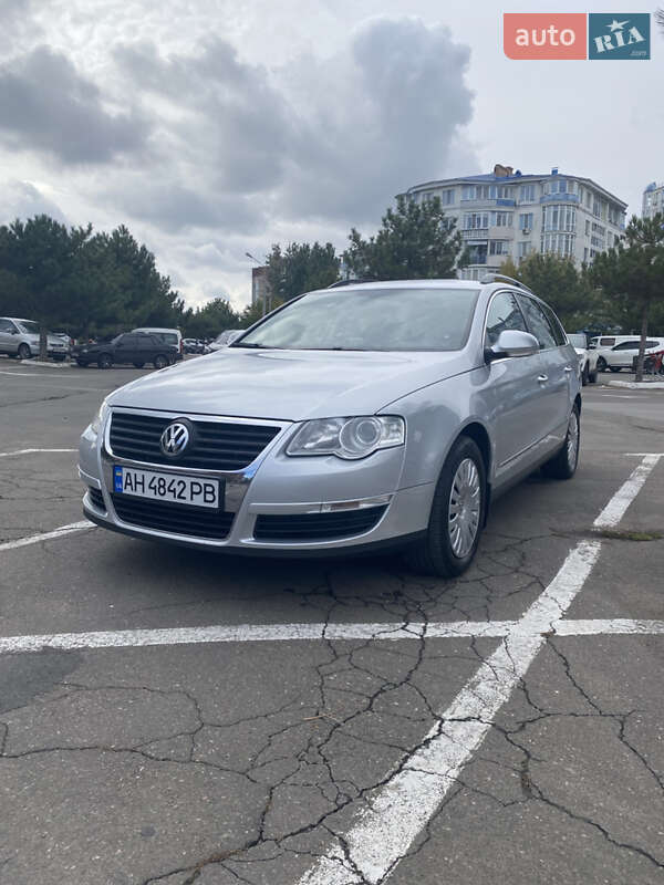Универсал Volkswagen Passat 2009 в Одессе