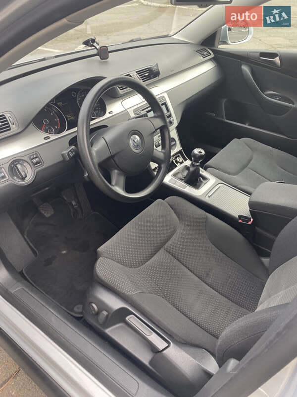 Универсал Volkswagen Passat 2009 в Одессе