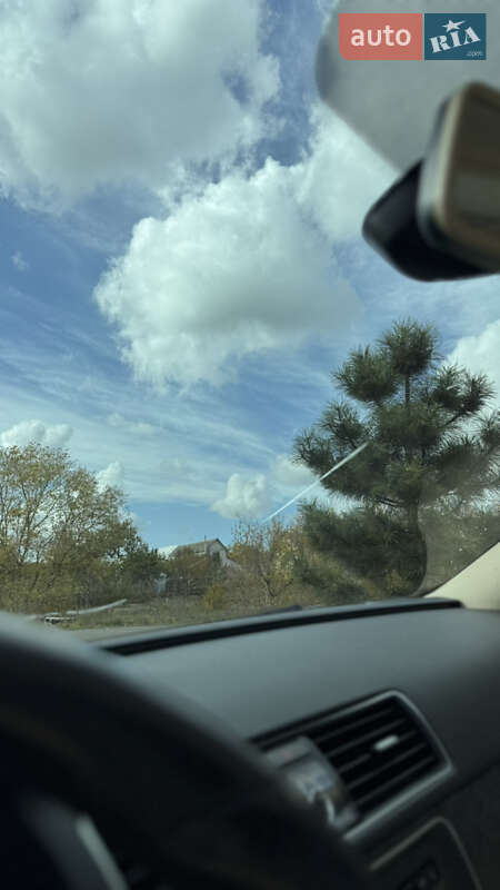 Седан Volkswagen Passat 2015 в Дніпрі