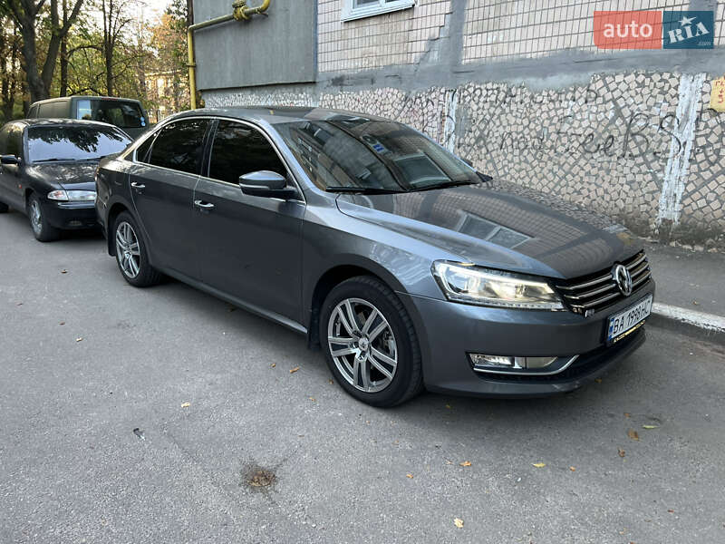 Volkswagen Passat 2012 Volkswagen Passat 2012