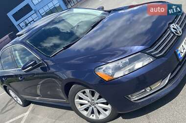Седан Volkswagen Passat 2012 в Киеве