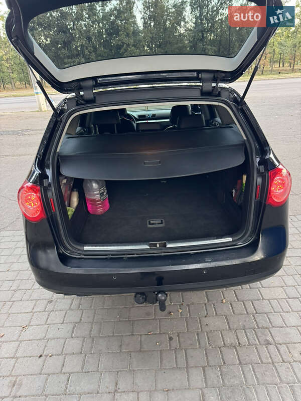 Універсал Volkswagen Passat 2008 в Миколаєві