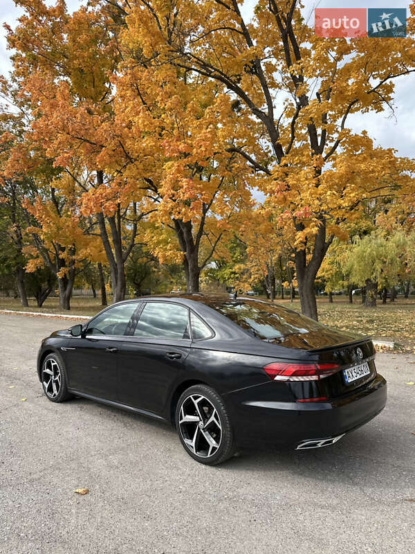 Седан Volkswagen Passat 2021 в Чугуєві