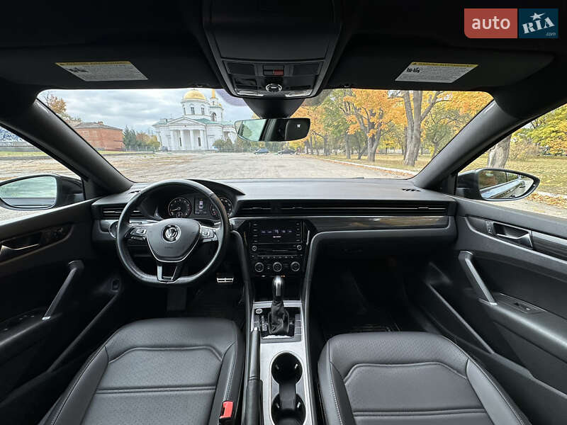 Седан Volkswagen Passat 2021 в Чугуєві