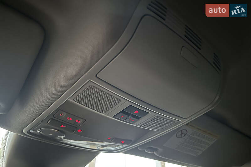 Универсал Volkswagen Passat 2013 в Шептицькому