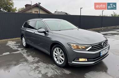 Універсал Volkswagen Passat 2015 в Чернівцях