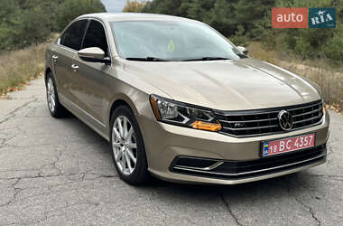 Седан Volkswagen Passat 2016 в Кременчуці