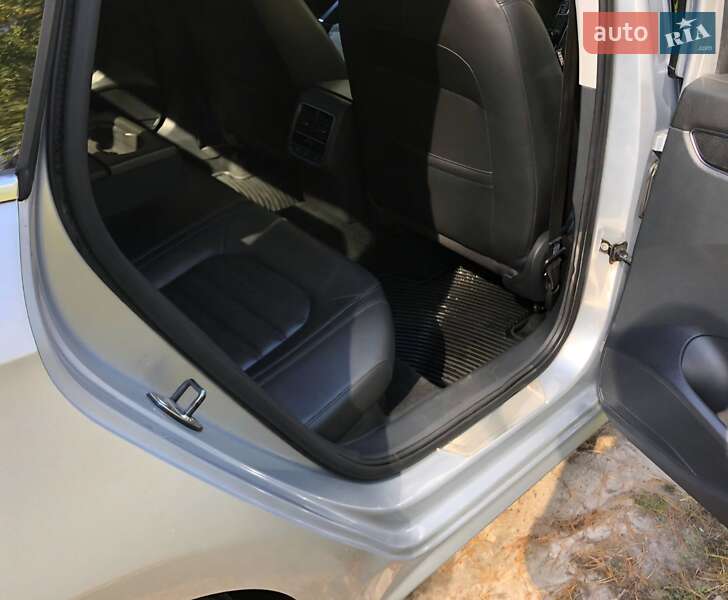 Седан Volkswagen Passat 2017 в Чернігові