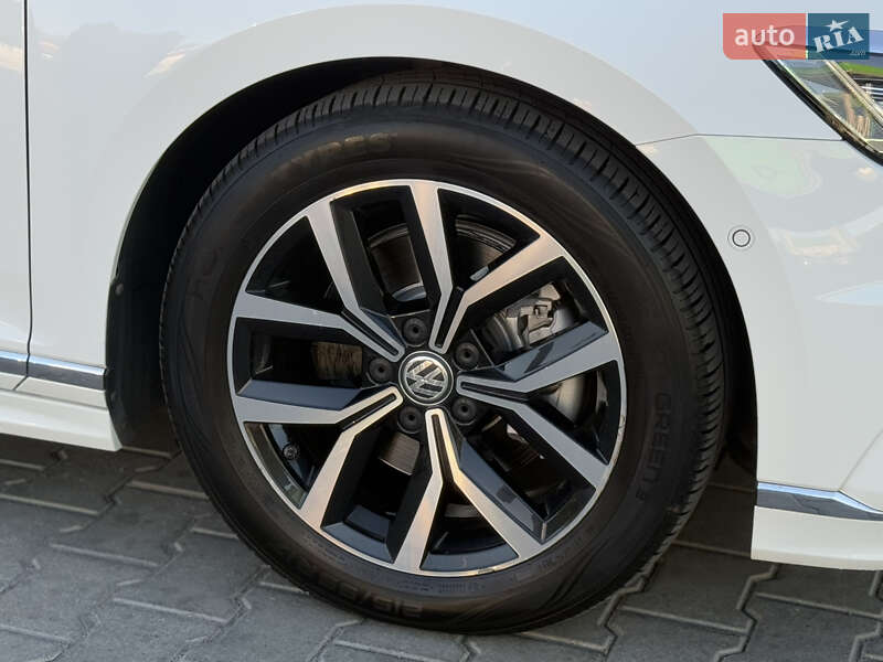 Универсал Volkswagen Passat 2017 в Виннице