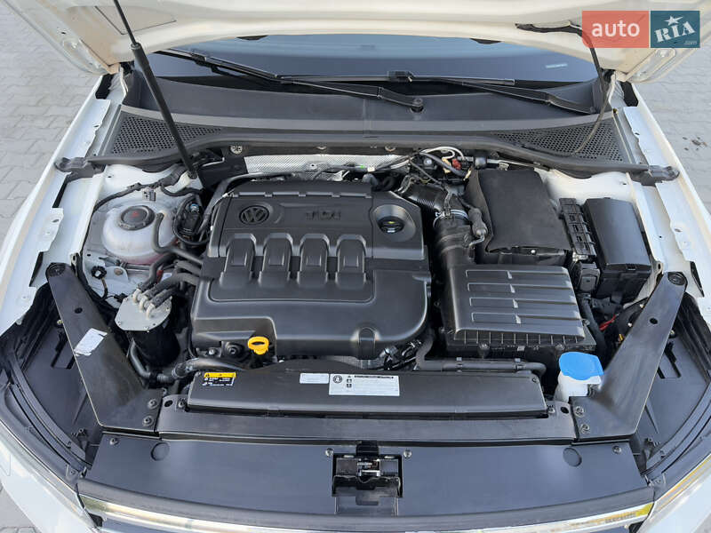 Универсал Volkswagen Passat 2017 в Виннице