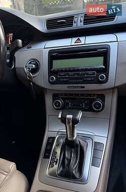 Універсал Volkswagen Passat 2009 в  фото 5 Універсал Volkswagen Passat 2009 в