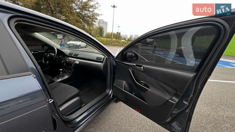 Седан Volkswagen Passat 2008 в Киеве