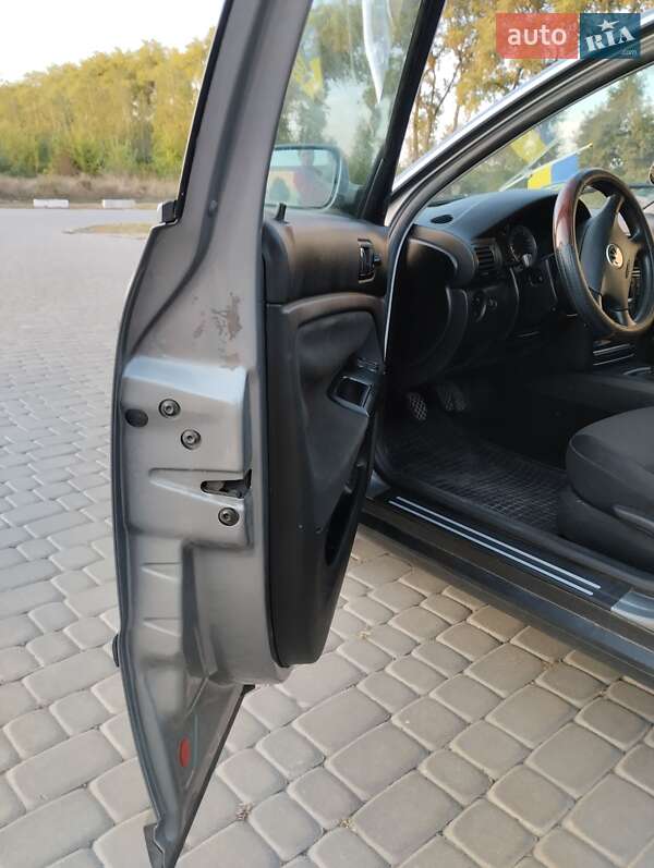 Универсал Volkswagen Passat 2001 в Теплике