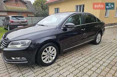 Седан Volkswagen Passat 2012 в Стрию