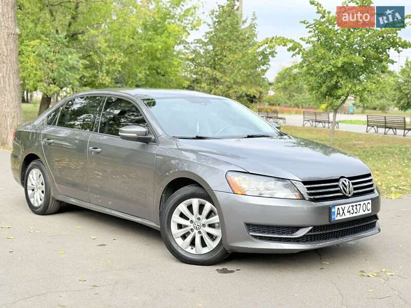 Седан Volkswagen Passat 2014 в 