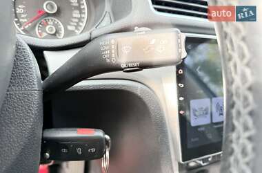 Седан Volkswagen Passat 2014 в 